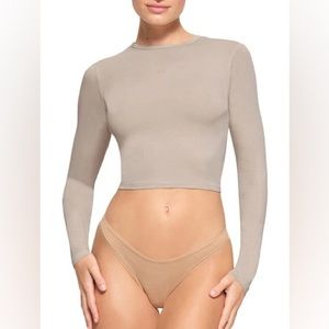 Skims new vintage cropped long sleeve tee